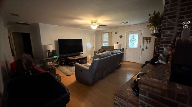 227 County Road 912a, Brazoria, TX 77422