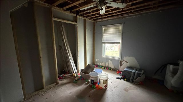 227 County Road 912a, Brazoria, TX 77422