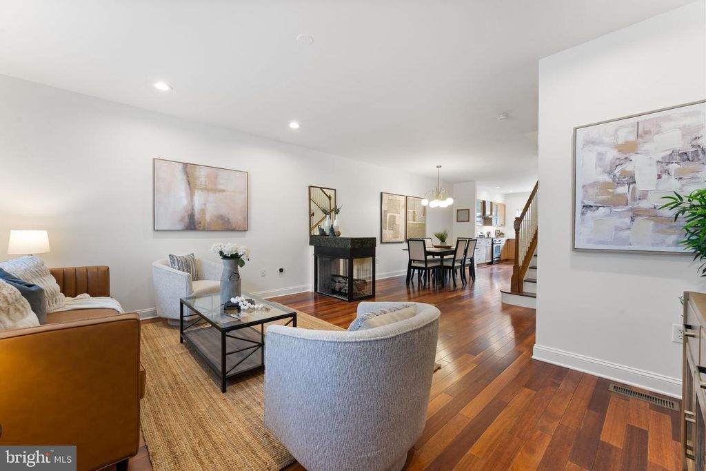 1213 S JUNIPER ST, PHILADELPHIA, PA 19147 — photo 5