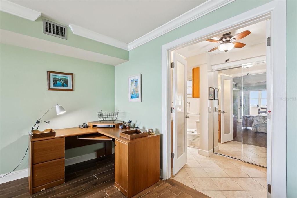 Image 14 of property listing at 5108 BRITTANY DRIVE S 805, St Petersburg, FL 33715