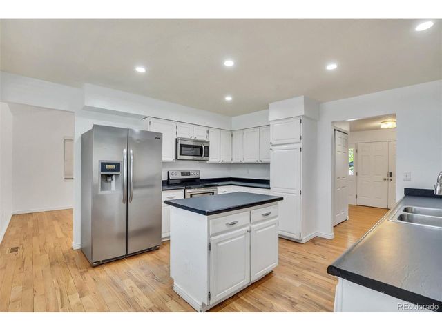 10128 E Weaver Pl, Englewood, CO 80111