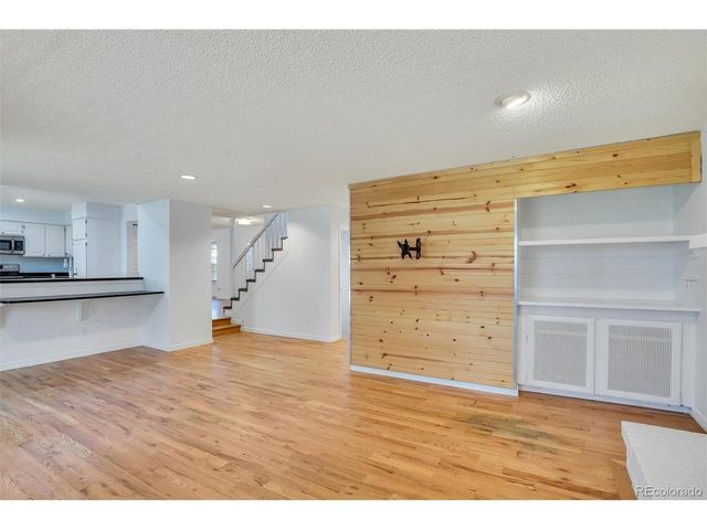 10128 E Weaver Pl, Englewood, CO 80111