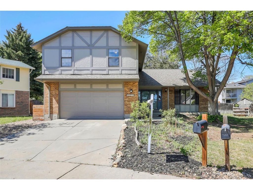 10128 E Weaver Pl, Englewood, CO 80111
