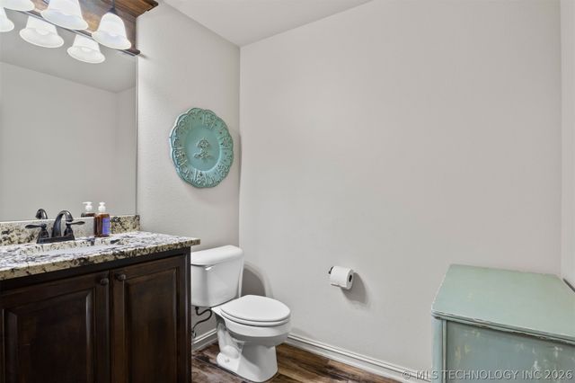 5100 E Hickory Bluff Drive, Claremore, OK 74019