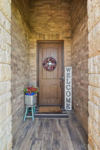 5100 E Hickory Bluff Drive, Claremore, OK 74019