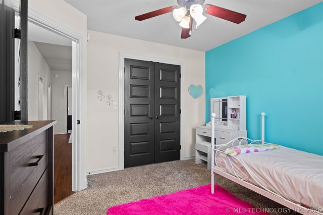5100 E Hickory Bluff Drive, Claremore, OK 74019