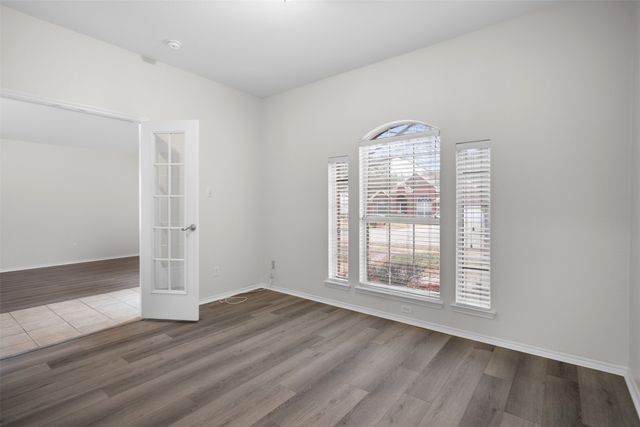 917 Circle View Lane, Denton, TX 76210