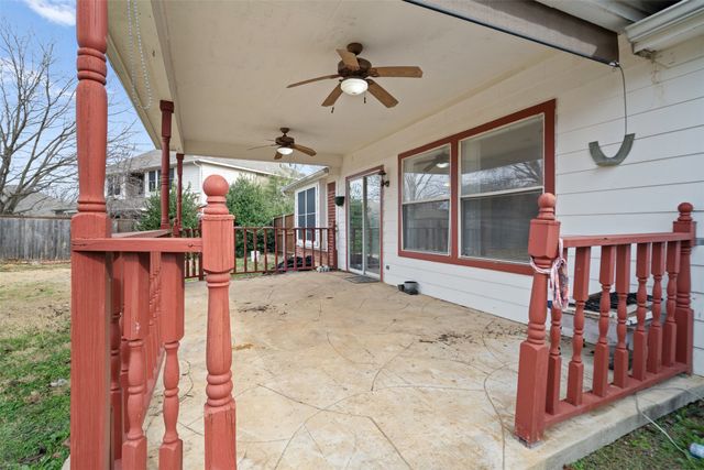 917 Circle View Lane, Denton, TX 76210