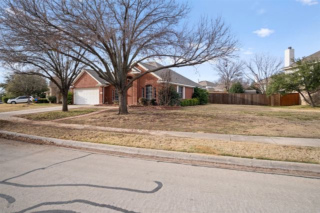 917 Circle View Lane, Denton, TX 76210