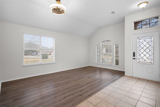 917 Circle View Lane, Denton, TX 76210