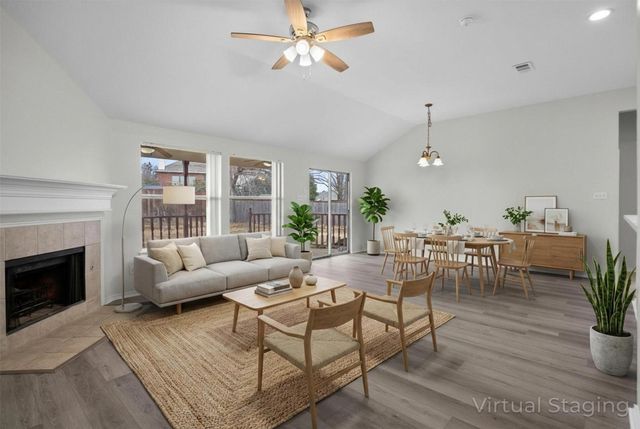 917 Circle View Lane, Denton, TX 76210