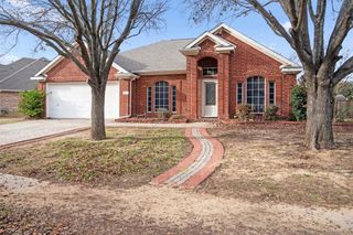 917 Circle View Lane, Denton, TX 76210