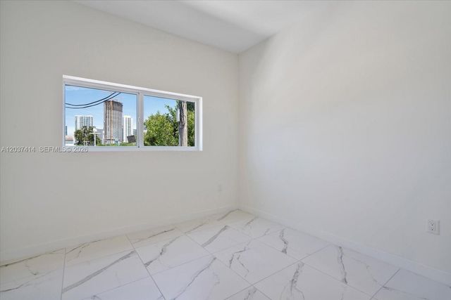 420 SW 7th Avenue 304, Miami, FL 33130