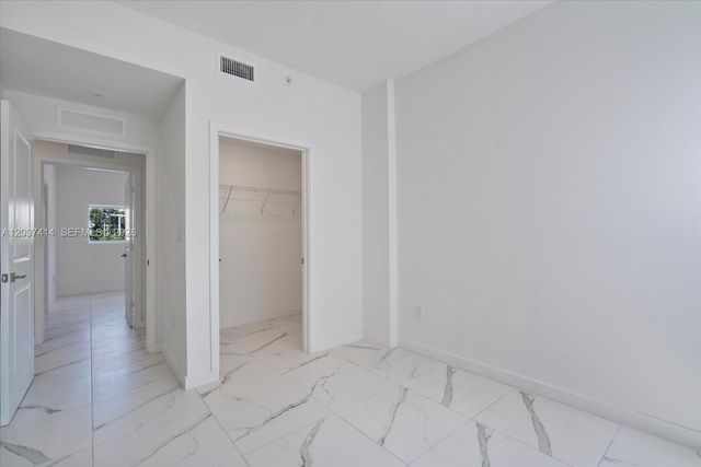 420 SW 7th Avenue 304, Miami, FL 33130