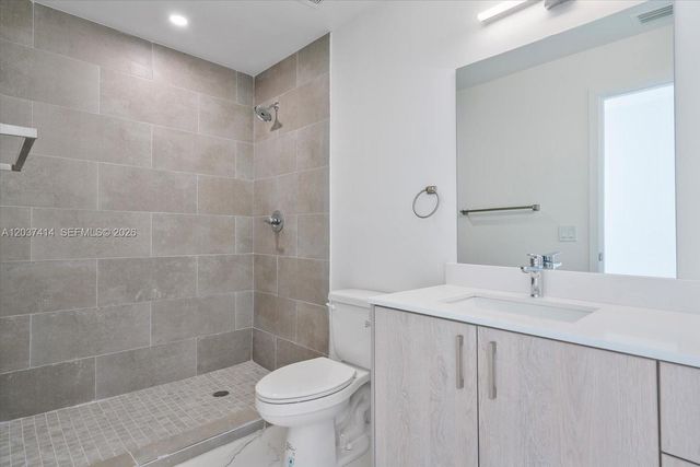 420 SW 7th Avenue 304, Miami, FL 33130