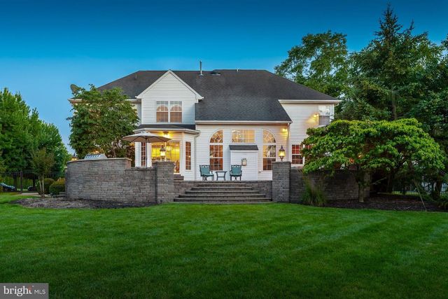 29 HUNTERS CREEK CIR, Mullica Hill, NJ 08062