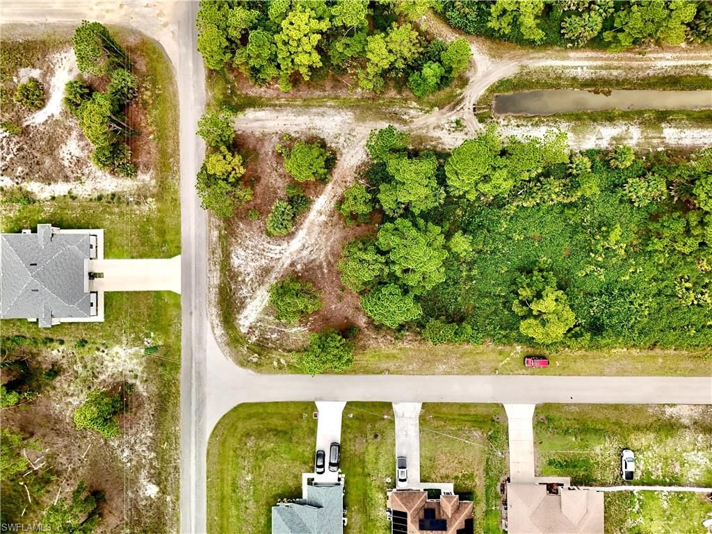 721 Pinecastle DR, LEHIGH ACRES, FL 33974 — photo 4