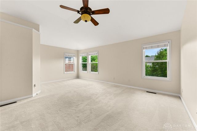 9764 Olde Georgetown Way, Centerville, OH 45458