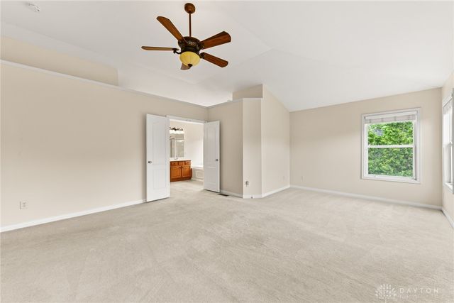 9764 Olde Georgetown Way, Centerville, OH 45458