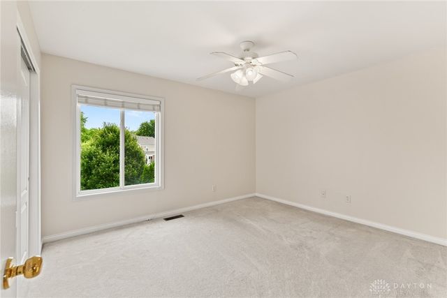 9764 Olde Georgetown Way, Centerville, OH 45458