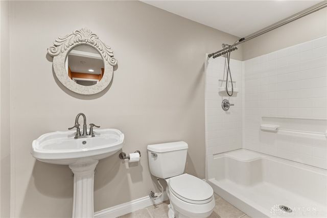 9764 Olde Georgetown Way, Centerville, OH 45458