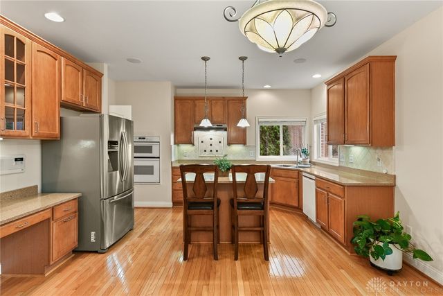 9764 Olde Georgetown Way, Centerville, OH 45458