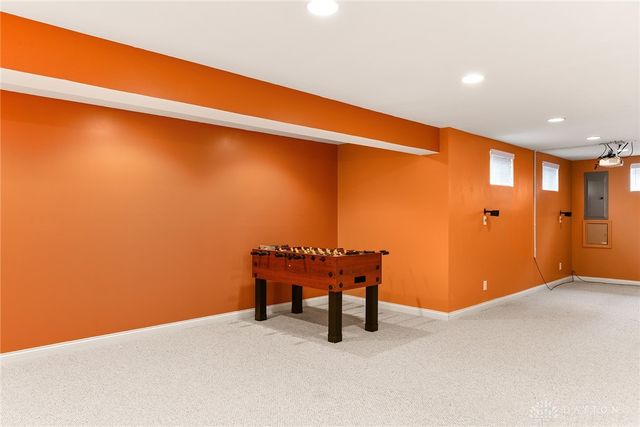 9764 Olde Georgetown Way, Centerville, OH 45458