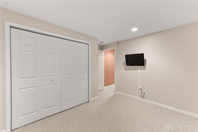 9764 Olde Georgetown Way, Centerville, OH 45458