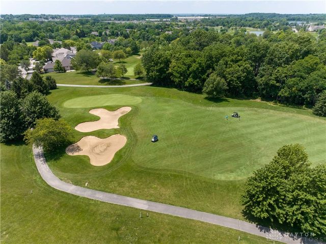 9764 Olde Georgetown Way, Centerville, OH 45458