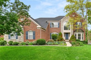 9764 Olde Georgetown Way, Centerville, OH 45458
