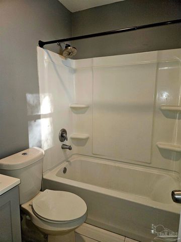 3418 Luke St, Pensacola, FL 32505