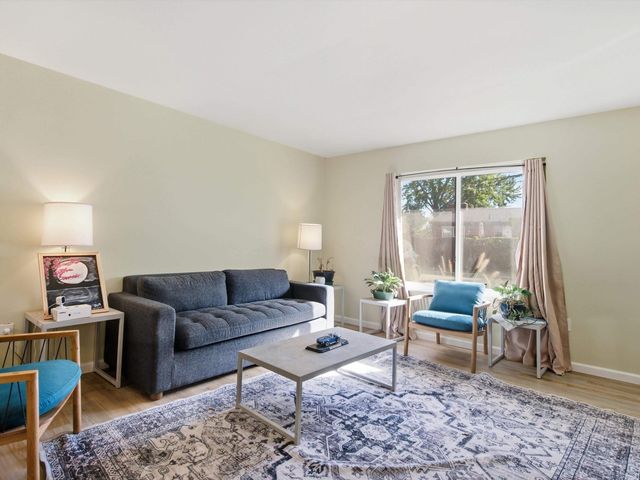 22483 Sunnydale Street, Saint Clair Shores, MI 48081