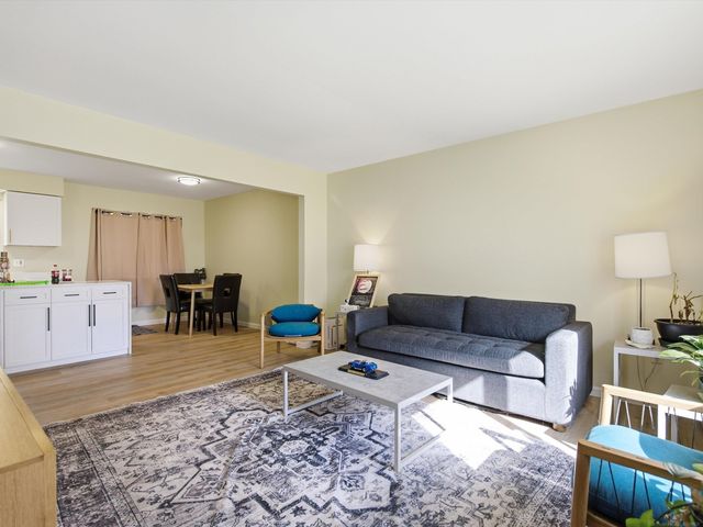 22483 Sunnydale Street, Saint Clair Shores, MI 48081