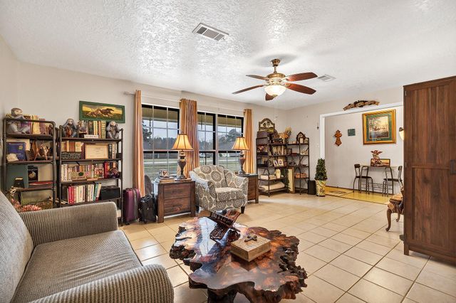 7760 Laurie Lane, Lumberton, TX 77657