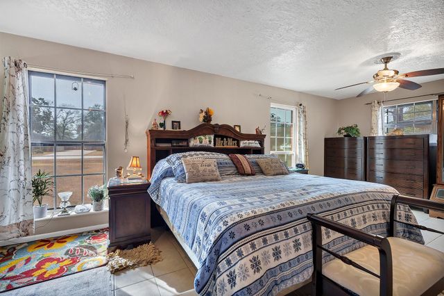 7760 Laurie Lane, Lumberton, TX 77657