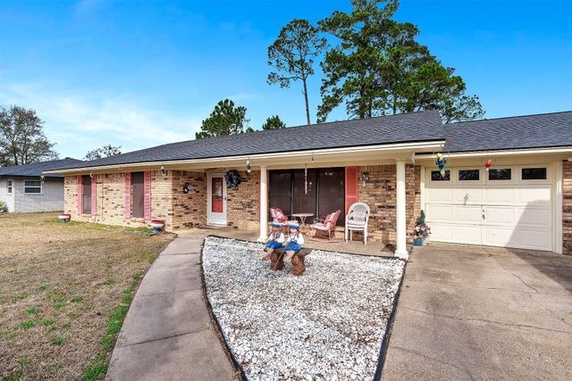 7760 Laurie Lane, Lumberton, TX 77657