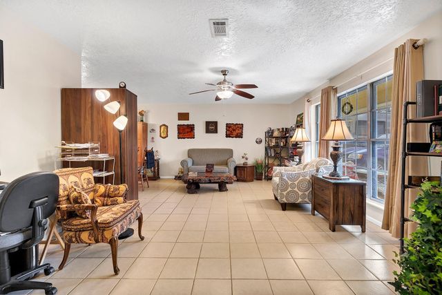 7760 Laurie Lane, Lumberton, TX 77657