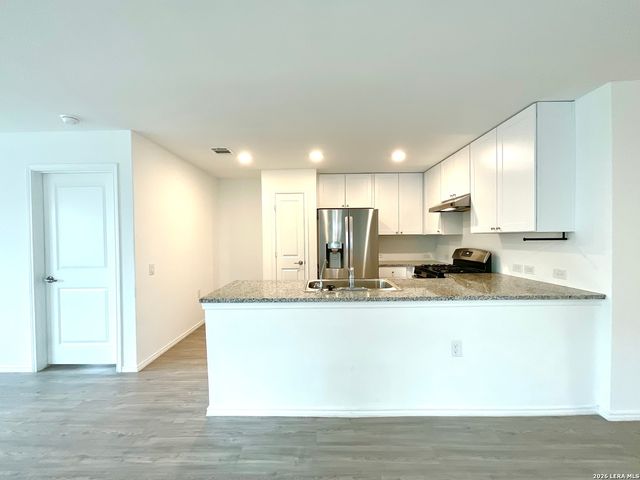 615 Bean Bend, San Antonio, TX 78221