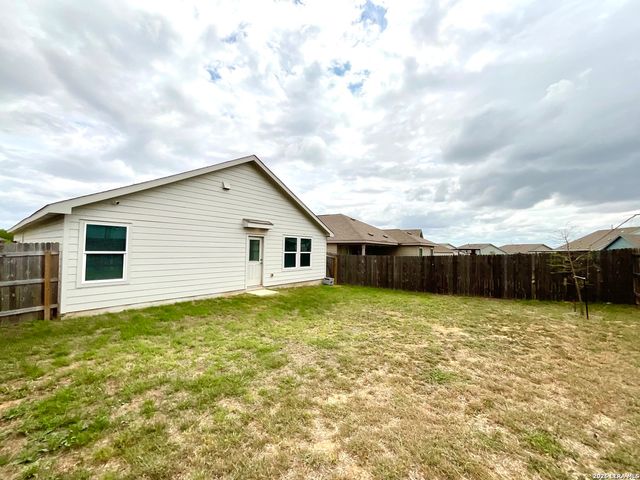 615 Bean Bend, San Antonio, TX 78221