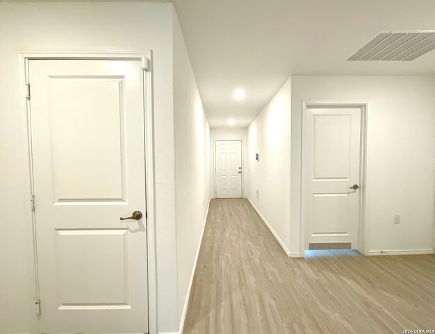 615 Bean Bend, San Antonio, TX 78221