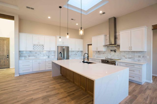 2512 Saltillo Road NE, Rio Rancho, NM 87144