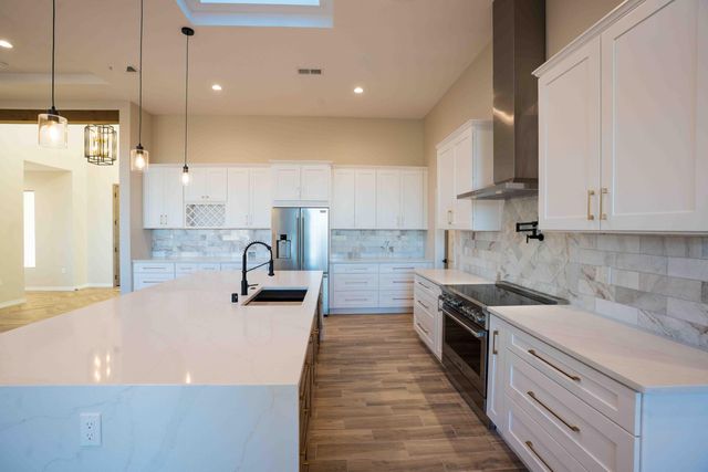 2512 Saltillo Road NE, Rio Rancho, NM 87144