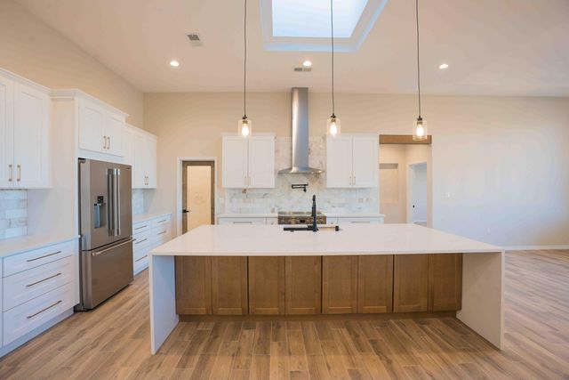 2512 Saltillo Road NE, Rio Rancho, NM 87144