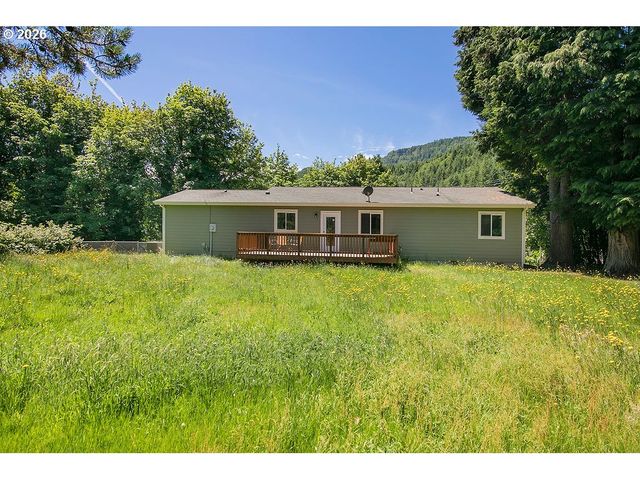 91537 Oklahoma Hill Dr, Clatskanie, OR 97016