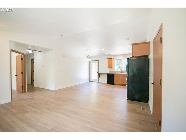 91537 Oklahoma Hill Dr, Clatskanie, OR 97016