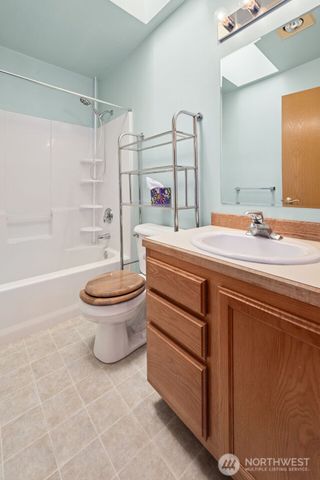 643 Quinault Avenue SE, Ocean Shores, WA 98569