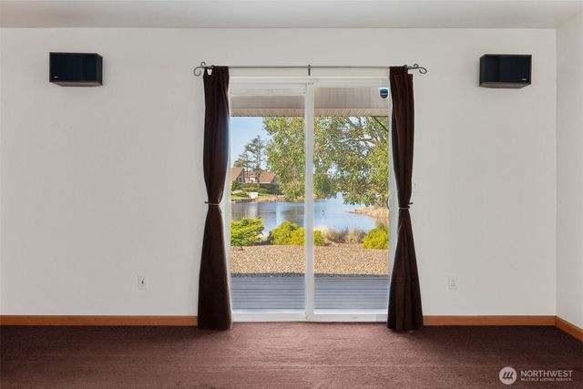 643 Quinault Avenue SE, Ocean Shores, WA 98569