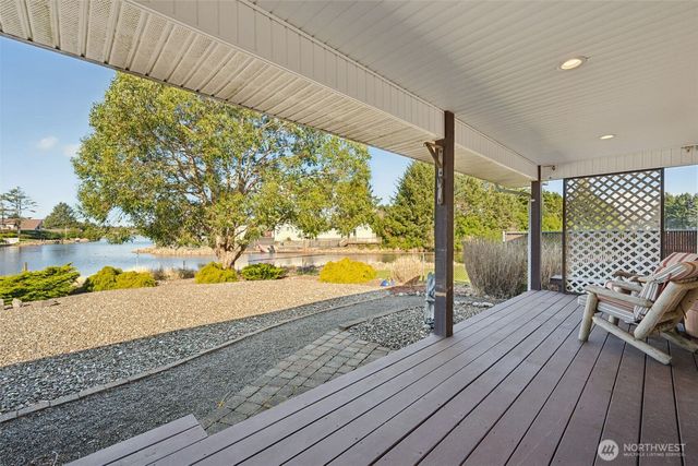 643 Quinault Avenue SE, Ocean Shores, WA 98569