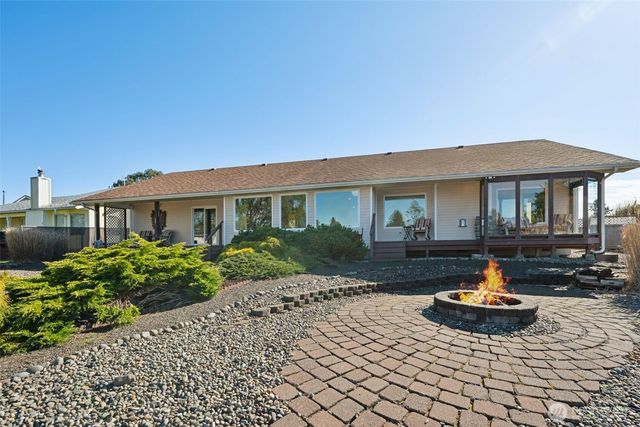 643 Quinault Avenue SE, Ocean Shores, WA 98569