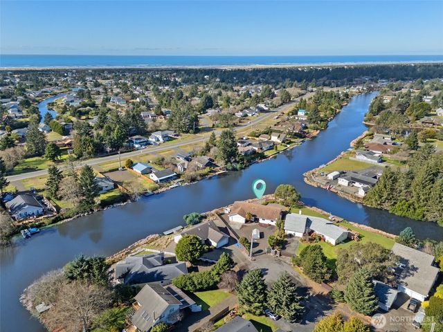643 Quinault Avenue SE, Ocean Shores, WA 98569